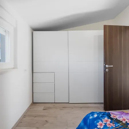 Cozy In With Kitchen Holiday home Skradin