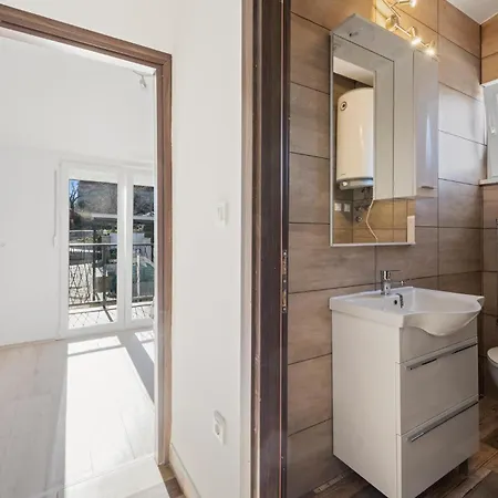 Cozy In With Kitchen Holiday home Skradin