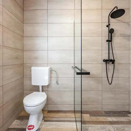 4 Bedroom Stunning In * Skradin