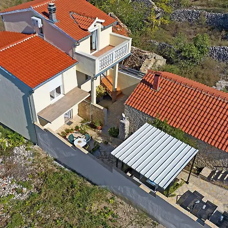 Дом отдыха 4 Bedroom Stunning In Скрадин