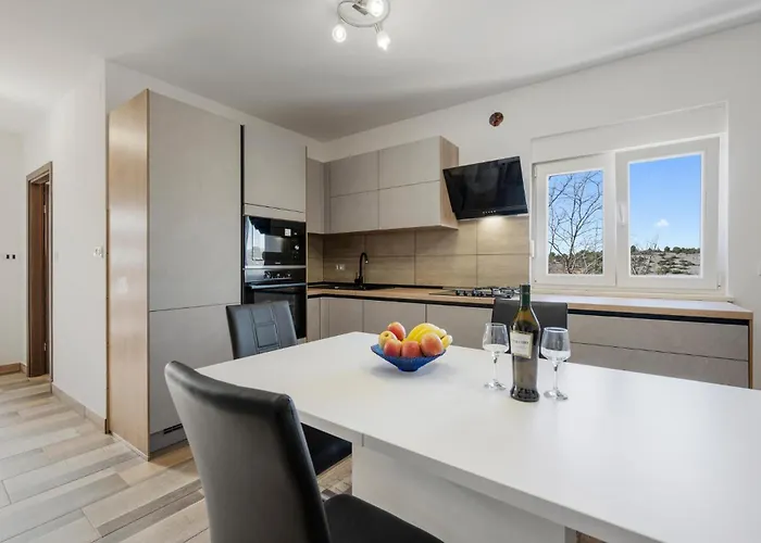 Dom wakacyjny 4 Bedroom Stunning In