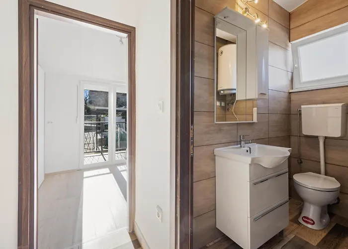 4 Bedroom Stunning In Dom wakacyjny Skradin