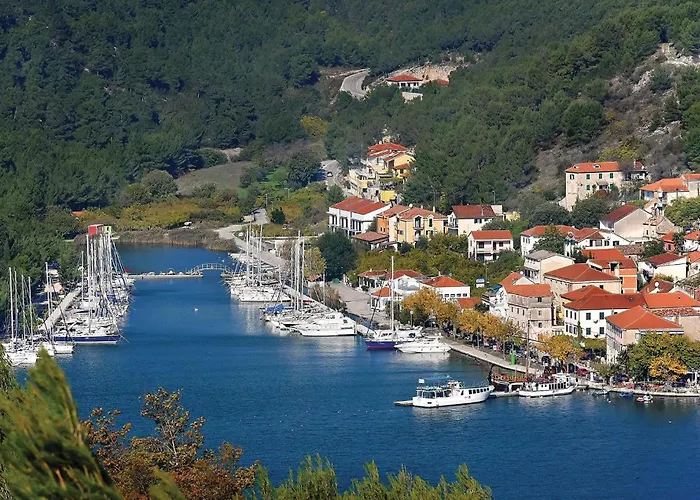 4 Bedroom Stunning In Dom wakacyjny Skradin